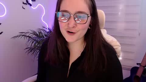 Snapshot of fallenag__ chatting on July 28, 4:39 pm OF fallenag 1 online show from July 28, 4:39 pm