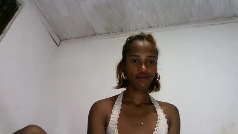 Snapshot of fallinah01 chatting on July 28, 5:12 pm fallinah01 online show from July 28, 5:12 pm