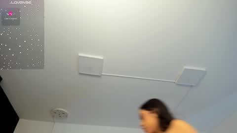 Snapshot of faloonroussel chatting on October 23, 6:28 pm Faloon online show from October 23, 6:28 pm