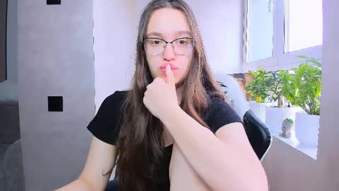 fancy bunny online show from April 23, 7:09 am