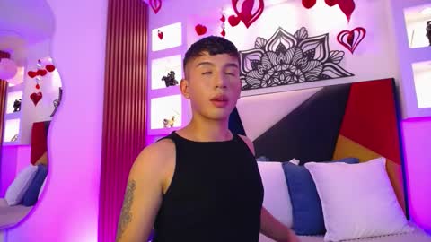 Snapshot of fancy_vixen chatting on February 17, 3:25 am FANCY online show from February 17, 3:25 am