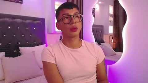 Snapshot of fancy_vixen chatting on February 25, 3:16 am FANCY online show from February 25, 3:16 am