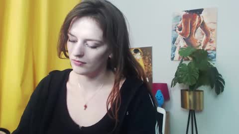 Nadine online show from January 13, 9:19 am