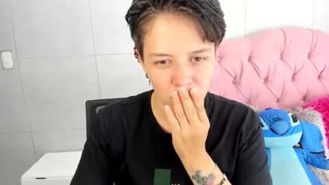 Snapshot of fanny_18 chatting on October 31, 4:02 am FANNY online show from October 31, 4:02 am