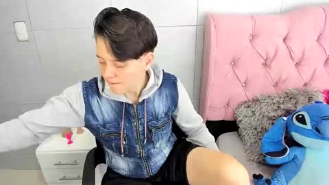 Snapshot of fanny_18 chatting on November 20, 3:50 am FANNY online show from November 20, 3:50 am