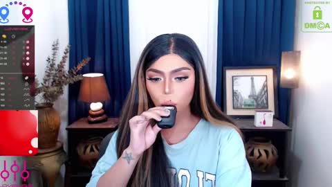 Snapshot of fantacyoflove chatting on December 5, 5:48 am YASI online show from December 5, 5:48 am