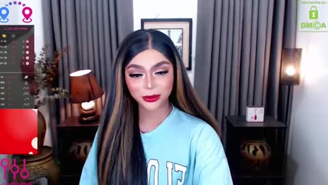 Snapshot of fantacyoflove chatting on January 15, 12:19 am YASI online show from January 15, 12:19 am