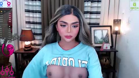 Snapshot of fantacyoflove chatting on December 18, 7:53 pm YASI online show from December 18, 7:53 pm