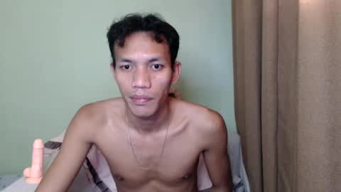 Snapshot of fantasy_davidxx chatting on February 8, 4:03 am David online show from February 8, 4:03 am