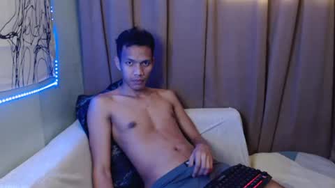 Snapshot of fantasy_davidxx chatting on November 2, 12:02 am David online show from November 2, 12:02 am