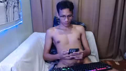 Snapshot of fantasy_davidxx chatting on November 26, 6:31 pm David online show from November 26, 6:31 pm