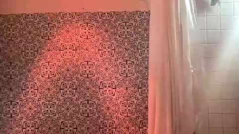 Snapshot of fantasyvix34 chatting on November 7, 2:39 pm Fantasyvix online show from November 7, 2:39 pm