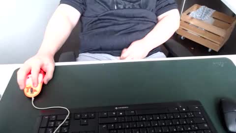 Snapshot of fap_n_play chatting on November 16, 8:20 am Cardi online show from November 16, 8:20 am