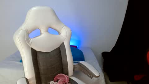 fari online show from March 30, 7:15 pm