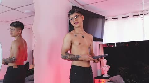 Snapshot of farid_jake_ chatting on January 18, 7:58 pm farid_jake_ online show from January 18, 7:58 pm