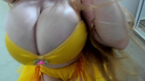 call me Farradayy online show from November 21, 3:00 pm