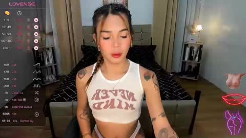 Snapshot of fascinatingtransvalerie chatting on September 12, 3:17 am fascinatingtransvalerie online show from September 12, 3:17 am