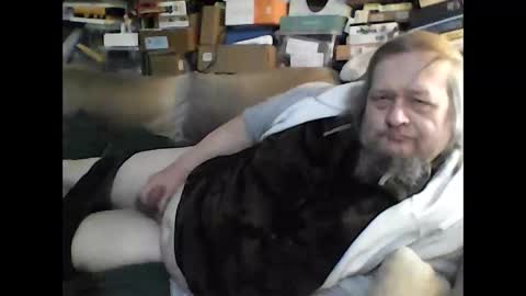 Snapshot of fasteddysex chatting on December 2, 11:51 pm HoneyCumJuice4U online show from December 2, 11:51 pm
