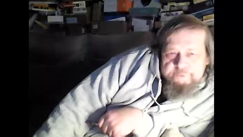 Snapshot of fasteddysex chatting on December 4, 12:30 am HoneyCumJuice4U online show from December 4, 12:30 am