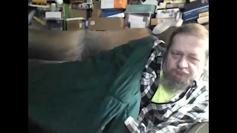 Snapshot of fasteddysex chatting on December 27, 1:43 am HoneyCumJuice4U online show from December 27, 1:43 am
