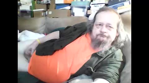 Snapshot of fasteddysex chatting on January 25, 6:35 pm HoneyCumJuice4U online show from January 25, 6:35 pm