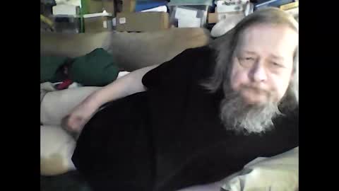 Snapshot of fasteddysex chatting on February 25, 12:25 am HoneyCumJuice4U online show from February 25, 12:25 am