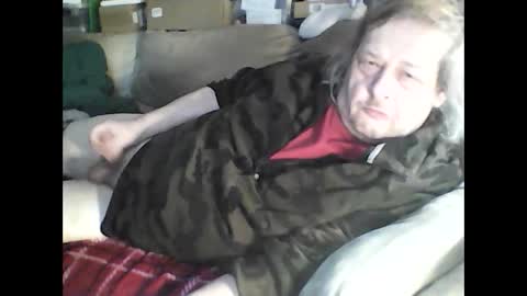 Snapshot of fasteddysex chatting on March 10, 6:27 am HoneyCumJuice4U online show from March 10, 6:27 am
