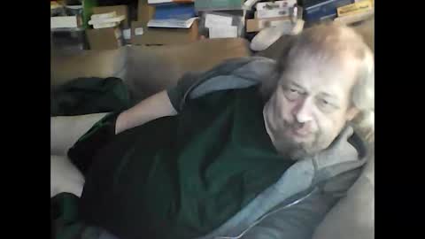 Snapshot of fasteddysex chatting on October 3, 12:07 am HoneyCumJuice4U online show from October 3, 12:07 am