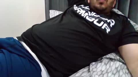 Snapshot of fatdickneighbor chatting on November 18, 4:06 am fatdickneighbor online show from November 18, 4:06 am