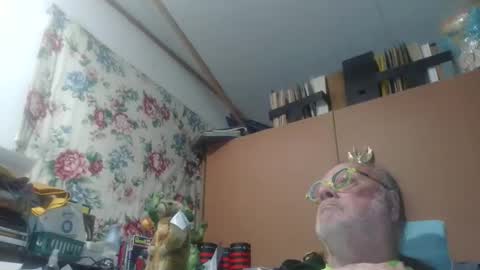 Fred. online show from May 15, 11:45 pm