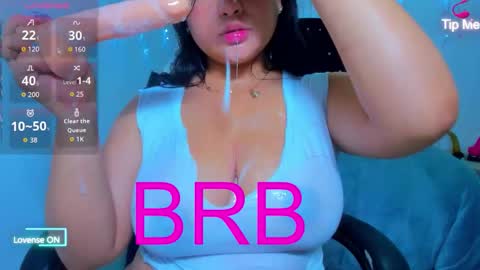 Snapshot of fatima_essence chatting on October 28, 11:47 am online show from October 28, 11:47 am