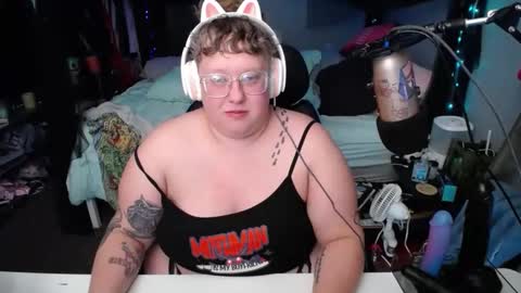 FatVeronica online show from January 18, 6:24 am