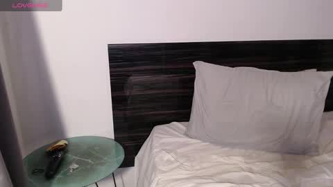 Snapshot of faustosaenz chatting on February 8, 2:26 am FAUSTO online show from February 8, 2:26 am