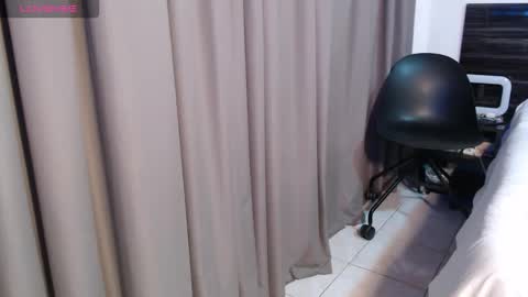 Snapshot of faustosaenz chatting on November 24, 3:56 pm FAUSTO online show from November 24, 3:56 pm