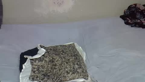 fauzia_byb2 online show from April 10, 6:56 pm