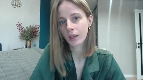 Snapshot of favoriteyour chatting on January 13, 8:26 am favoriteyour online show from January 13, 8:26 am