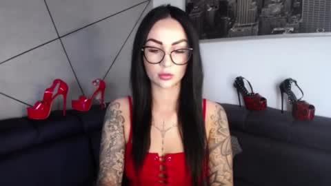 Faye online show from September 28, 2:33 pm