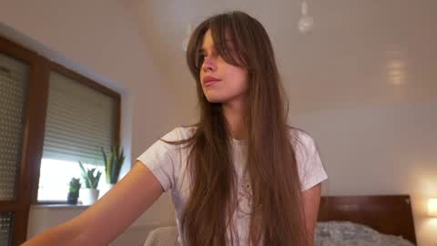 Snapshot of fazeyj chatting on January 18, 8:18 am FazeyJ online show from January 18, 8:18 am