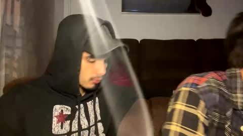 Snapshot of fede69x chatting on December 17, 3:28 am federik online show from December 17, 3:28 am