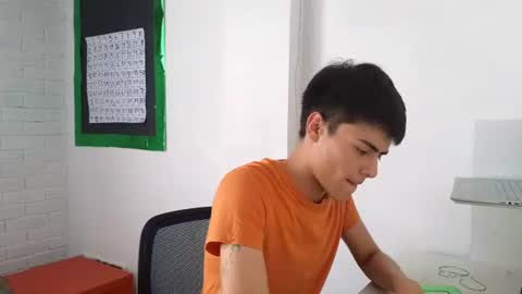 feeenti_dream online show from August 1, 6:18 pm