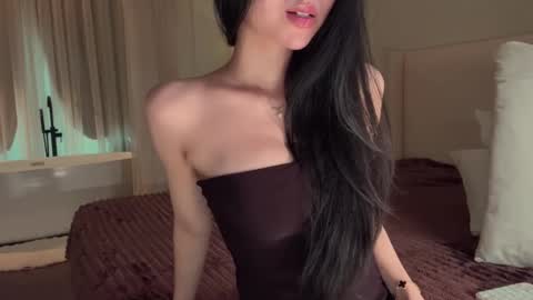 feel_me_00 online show from March 13, 3:35 am