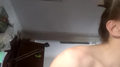 Snapshot of feelfemdom chatting on April 23, 11:42 am feelfemdom online show from April 23, 11:42 am