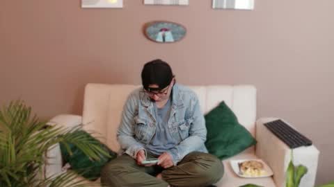 Feelena online show from September 16, 11:33 am