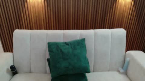 Snapshot of feelina_firesoul chatting on July 17, 2:34 pm Feelena online show from July 17, 2:34 pm