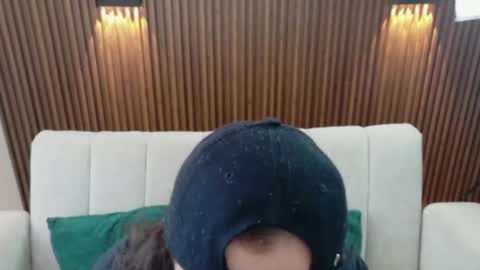 Snapshot of feelina_firesoul chatting on July 25, 6:05 pm Feelena online show from July 25, 6:05 pm