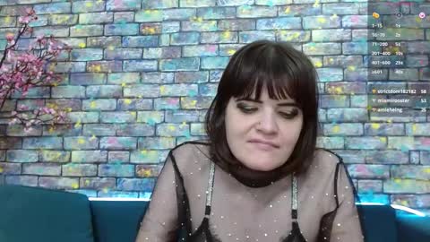 Laura online show from December 5, 10:12 am