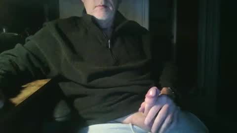 Snapshot of feet_fan69 chatting on December 5, 4:34 pm John Buck online show from December 5, 4:34 pm