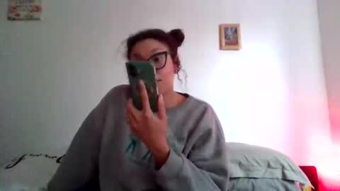 Snapshot of feetnymph chatting on January 31, 7:11 pm Soley online show from January 31, 7:11 pm