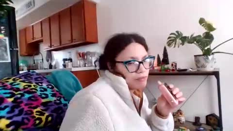 Snapshot of feetnymph chatting on February 22, 6:06 pm Soley online show from February 22, 6:06 pm