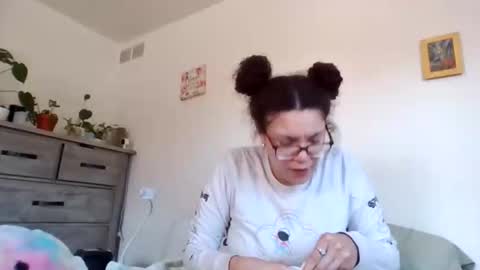 Snapshot of feetnymph chatting on March 1, 5:59 pm Soley online show from March 1, 5:59 pm